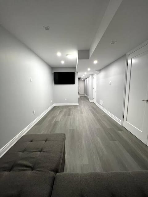 Modern and stylish home! Condo in Vaughan