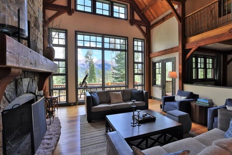 Mountain Village Marvel with Hot Tub and Home Gym! House in Telluride