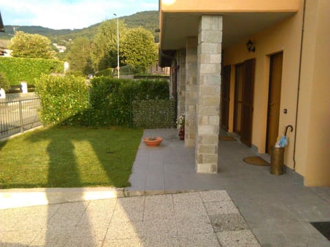 Appartamento con terrazza e giardino in Val d'Intelvi Eigentumswohnung in Lugano