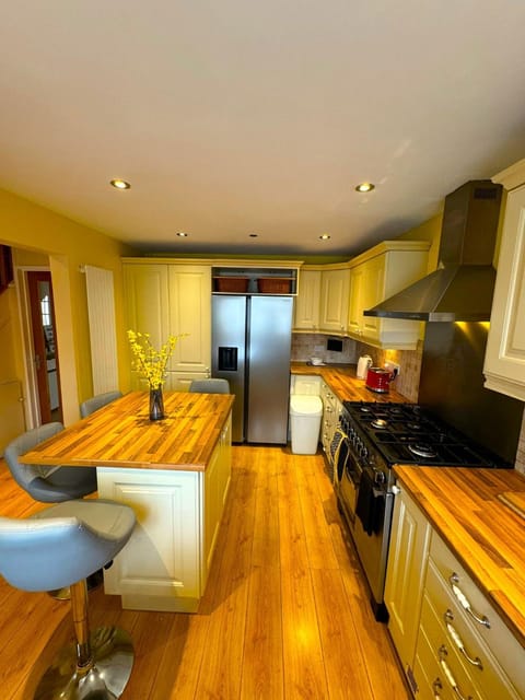 Kitchen or kitchenette, dishwasher, minibar, pet friendly, stove