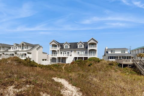 A Bushel and a Peck House in Atlantic Beach