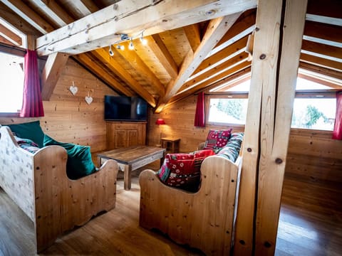 Chalet spacieux 15 pers. à Plagne 1800, au pied des pistes avec jacuzzi et sauna - FR-1-181-2791 Chalet in Mâcot-la-Plagne