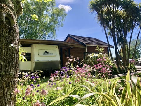 Property building, Spring, Garden