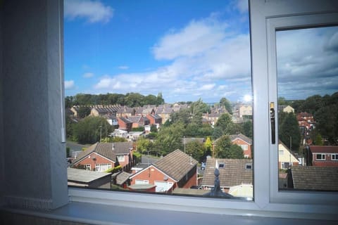 3 Bed House with Exceptional view House in Dewsbury