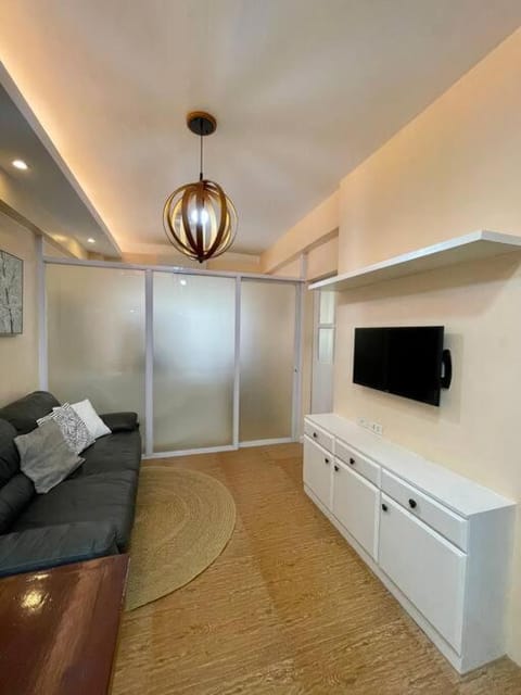 Communal lounge/ TV room, TV and multimedia, Living room