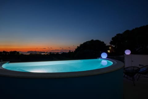 Natural landscape, Hot Tub, Balcony/Terrace, Sunset