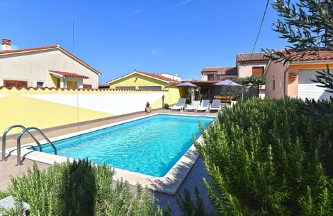 Ferienhaus mit Privatpool für 16 Personen ca 200 qm in Galižana, Istrien Istrische Riviera House in Pula