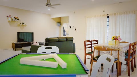 Ipoh Sunway 20Pax 5 mins Lost World Holiday Home by City Home Empire House in Ipoh