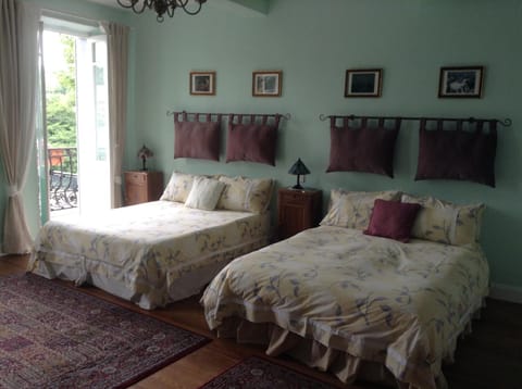 La Maison de la Riviere B&B Bed and Breakfast in Occitanie