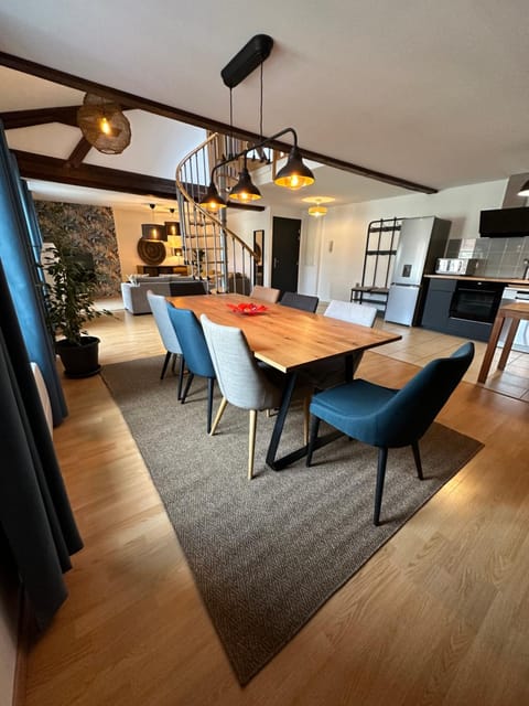 Champagne BNB - Le Duplex - Le Loft Apartment in Epernay