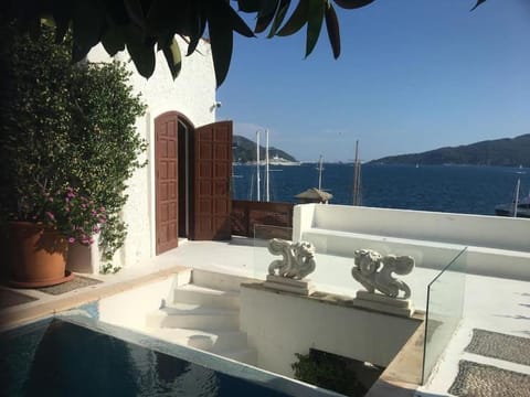 0001 - White - Sea View house Appartement in Marmaris