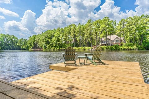 Sleeps 10 Whispering Pines House in Southern Pines