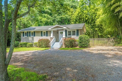 Maine Avenue- Downtown Southern Pines House in Southern Pines