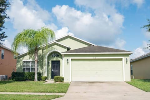 Property building, Day, Neighbourhood, Garden, Garden view