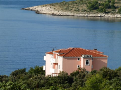 Bird's eye view, Sea view