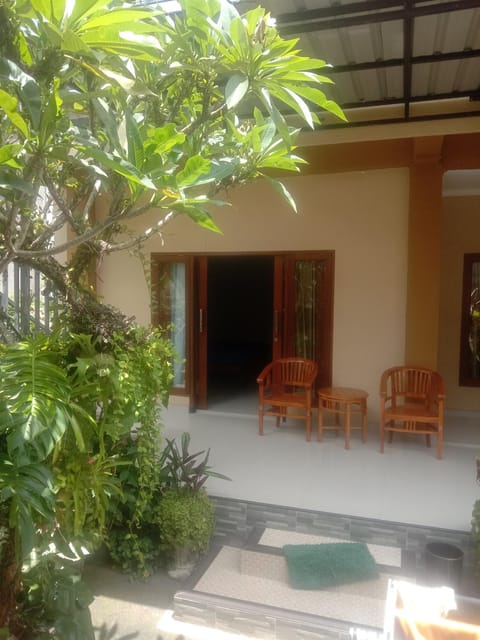 JERO HOUSE Bed and Breakfast in Tampaksiring