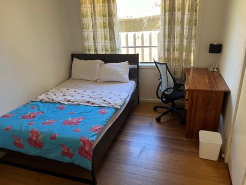 12 Olive Cozy Rooms Vacation rental in Frankston