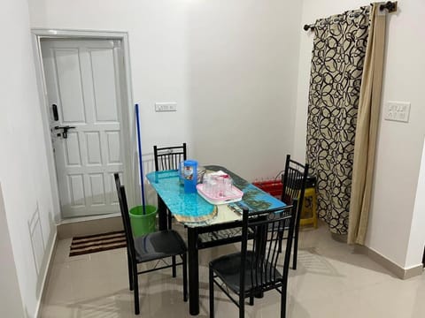 Universal family stay Condo in Chikmagalur