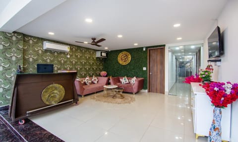 Treebo Trend Fortune Home Expressway Hotel in Noida