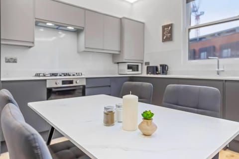 Brand new Apartment near London Bridge LR1 Apartment in London Borough of Southwark