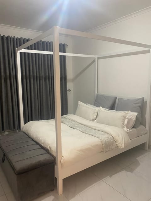 Remarkable 1-Bed Apartment in Kensington Harare Condominio in Harare