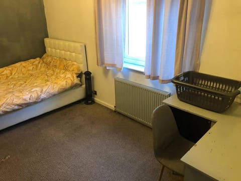 Comfy keats place Apartment in Wolverhampton