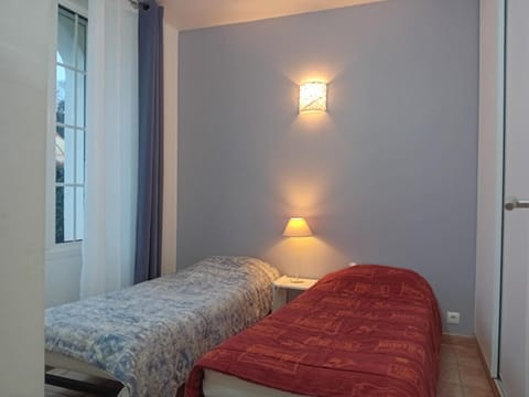 Charmant T3 à Hendaye, proche plage et commerces, avec parking privé et WiFi - FR-1-239-1018 Apartment in Hendaye