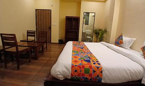 FabExpress Golden Manor Inn Hotel in Jaipur