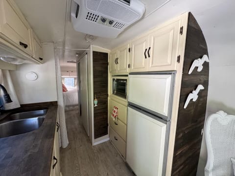 Vintage Airstream with Hot Tub Campground/ 
RV Resort in Crystal Beach