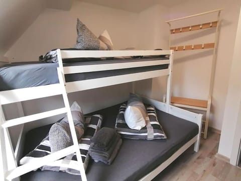 Bed, Photo of the whole room, Bedroom, bunk bed