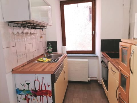 Kitchen or kitchenette, kitchen