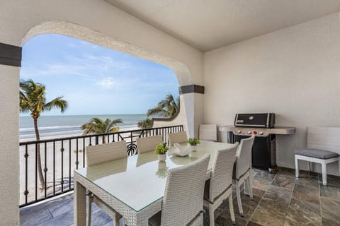 BBQ facilities, Dining area