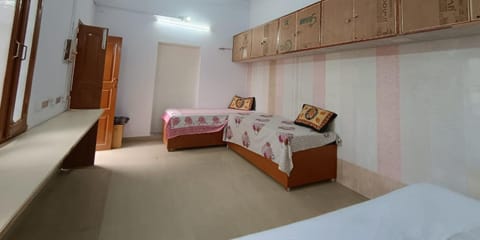 Gayatri Kunj Vacation rental in Varanasi