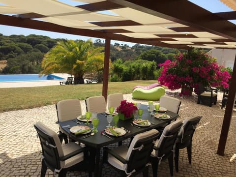 GARBE - Private Villa,Total Privacy, Infinity Swimming Pool, Close to Beaches Villa in Porches