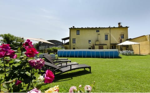 Property building, Garden, Garden view, Pool view, sunbed