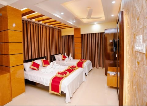 Bed, TV and multimedia, Photo of the whole room, Bedroom, towels, wardrobe, air conditioner