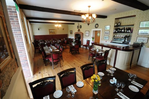 Ashbrook Arms Townhouse and Restaurant Übernachtung mit Frühstück in County Kilkenny