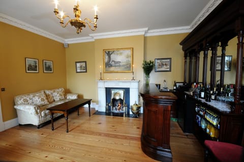 Ashbrook Arms Townhouse and Restaurant Chambre d’hôte in County Kilkenny