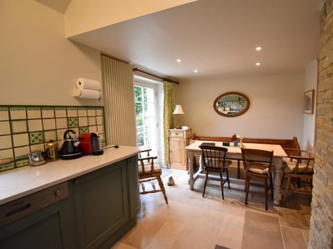 4 Bed in Worth Matravers DC128 House in Corfe Castle