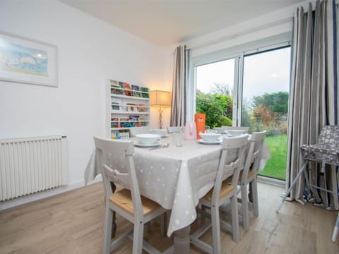 3 Bed in Worth Matravers DC054 House in Corfe Castle