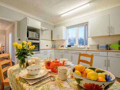 2 Bed in Whitstable 90344 House in City of Canterbury