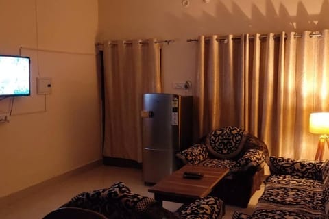 2BHK Homestay. Vacation rental in Lucknow