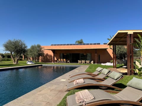 Property building, Pool view, sunbed