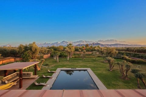 Garden view, Mountain view, Pool view