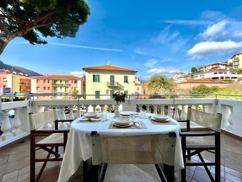Patio, Balcony/Terrace, Dining area