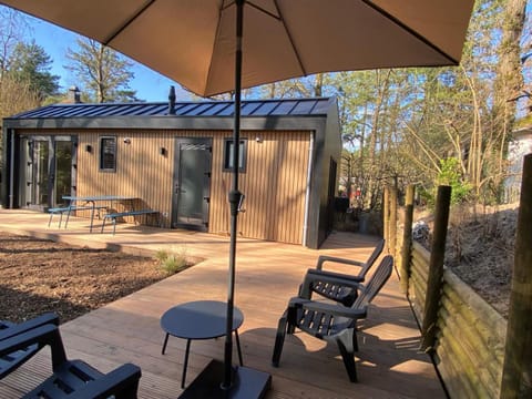 Property building, Patio, Spring, Day, Garden, View (from property/room), Balcony/Terrace, Garden view