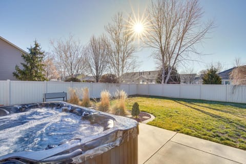 Gorgeous Lehi Home with Private Yard and Hot Tub! House in Lehi