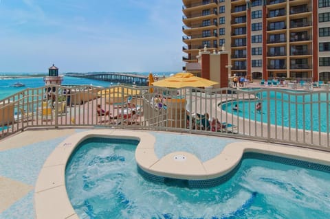 Emerald Grande W729 House in Okaloosa Island