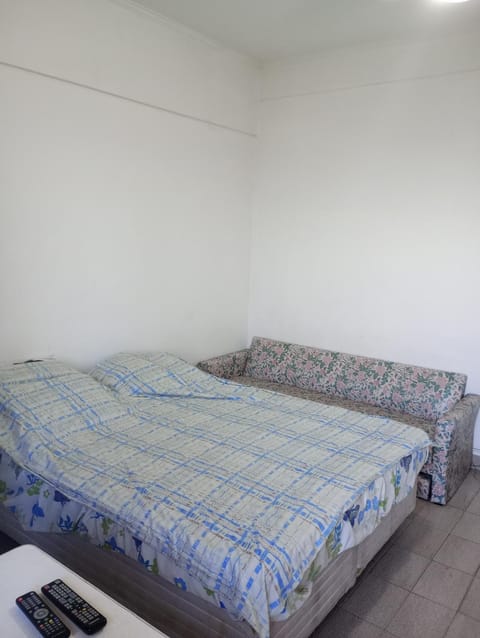 Apartamento de Frente para o Mar Itararé, andar alto e Sacada Ampla - Kinei Kuo Locações Apartment in Santos