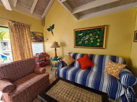 Chrisanns Paradise Suite by the Ocean - Apt#9 Condo in St. Ann Parish